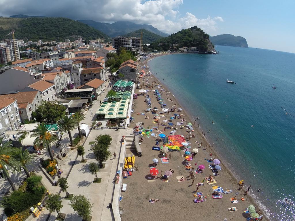 欧阿匝公寓 Petrovac 外观 照片