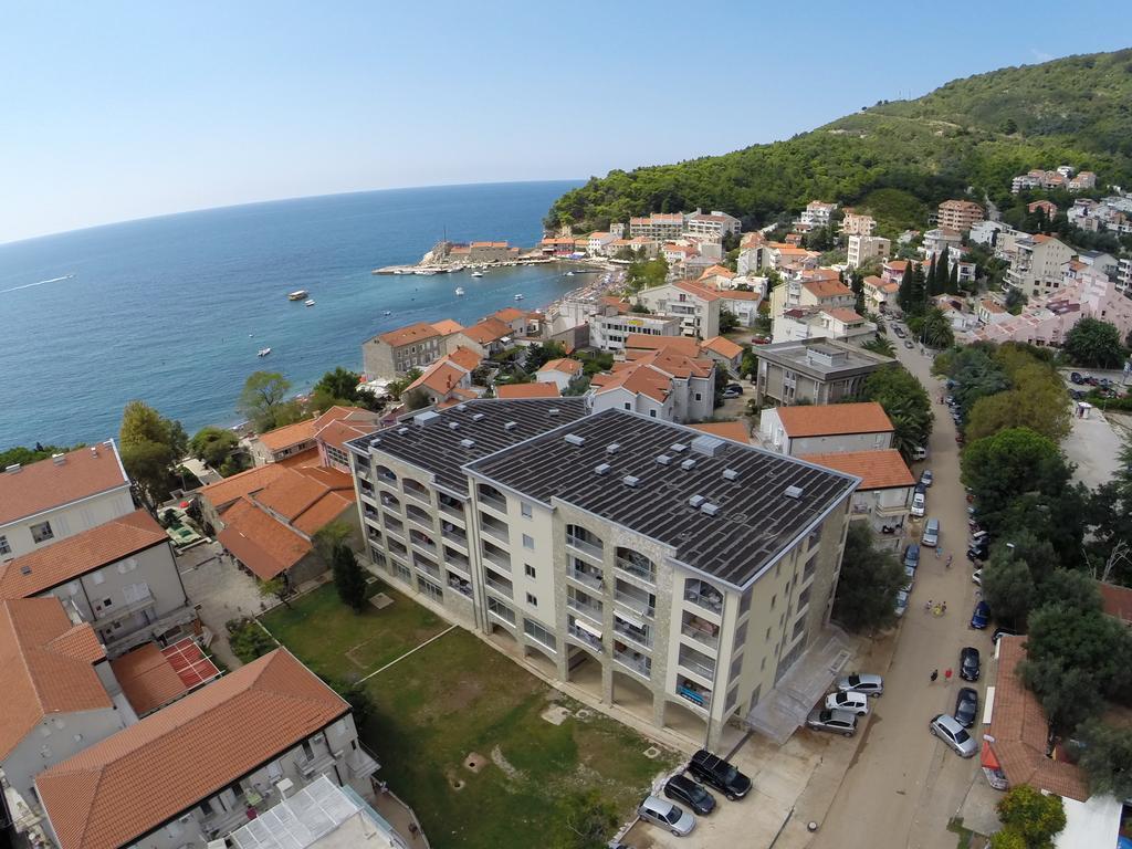 欧阿匝公寓 Petrovac 外观 照片